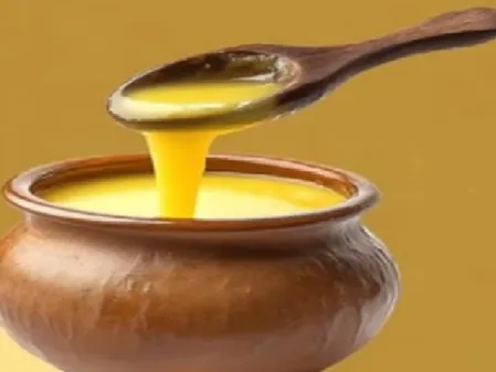 कहीं आप भी तो नहीं खा रहे सीधा क्रीम से बना घी, जानें क्या कहता है आयुर्वेद