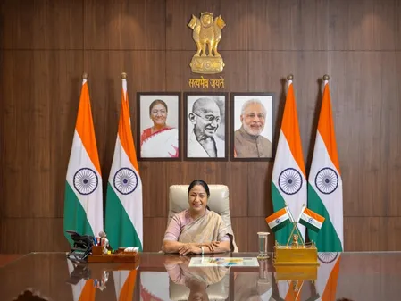 एलपीजी की कमी की अफवाहें फैलाने वालों पर कड़ी कार्रवाई की जाएगी: सीएम रेखा गुप्ता 