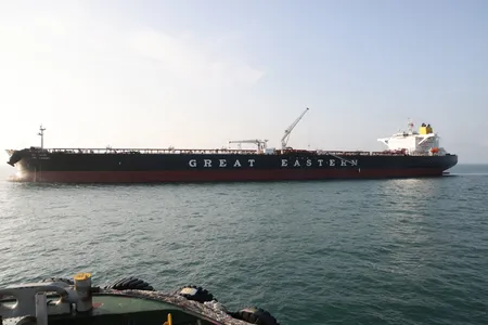 मिशन कामयाब: UAE से कच्चा तेल लेकर मुंद्रा पोर्ट पहुंचा 'जग लाडकी' टैंकर, तनाव के बीच मिली बड़ी राहत