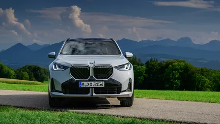 बीएमडब्ल्यू ग्रुप इंडिया की बड़ी घोषणा, 1 अप्रैल से कंपनी की कारें 2 प्रतिशत तक होंगी महंगी