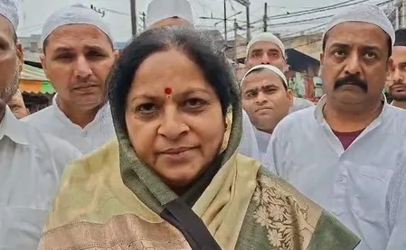 फिल्म 'धुरंधर 2' में अतीक अहमद के रोल को लेकर यूपी में राजनीति गरमाई, सवालों से बचती दिखीं सपा सांसद रुचि वीरा