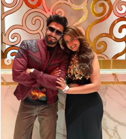 ‘धुरंधर’ के कास्ट-क्रू के साथ आयशा खान की खास झलक, बोलीं- फिल्म आने वाली कई पीढ़ियां याद रखेंगी