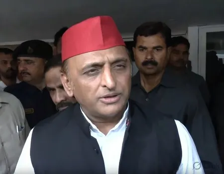 अखिलेश यादव का केंद्र पर तीखा हमला: 