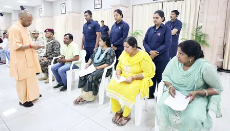 सीएम योगी का सैनिकों को भरोसा: 'आप देश सेवा करें, परिवार की सुरक्षा और सम्मान सरकार की जिम्मेदारी'