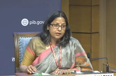 LPG अपडेट: पैनिक बुकिंग में आई कमी, कालाबाजारी पर पेट्रोलियम मंत्रालय का एक्शन