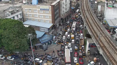 हैदराबाद के कई पेट्रोल पंपों पर 'स्टॉक खत्म' के बोर्ड लगे, सरकार ने अफवाहों पर ध्यान न देने को कहा 