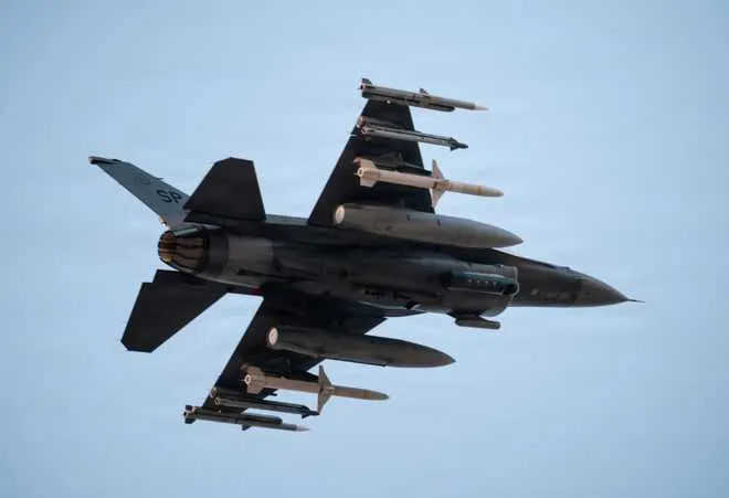 क्या है अमेरिका का 'Operation Epic Fury'? 6,000 ठिकानों को निशाना बनाने के पीछे की पूरी कहानी