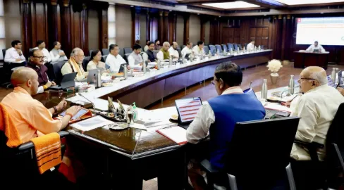 लखनऊ: यूपी कैबिनेट का बड़ा फैसला; गेहूं के समर्थन मूल्य में 160 रुपये की वृद्धि, कानपुर और गोरखपुर को मिली बड़ी सौगात