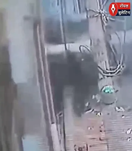 मुजफ्फरनगर में बेखौफ चोरों का तांडव, 5 लाख का RRU टावर से उखाड़ ले गए चोर