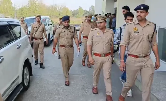 सहारनपुर: सीएचसी फतेहपुर में सनसनीखेज वारदात; पुलिस कस्टडी में मेडिकल के लिए लाई गई युवती को भाइयों ने मारी गोली