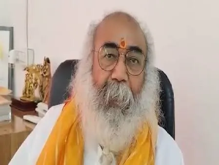 पीएम मोदी ने किया श्री कल्कि धाम के आचार्य प्रमोद कृष्णम को फोन: कल्कि धाम पीठाधीश्वर का जाना हाल