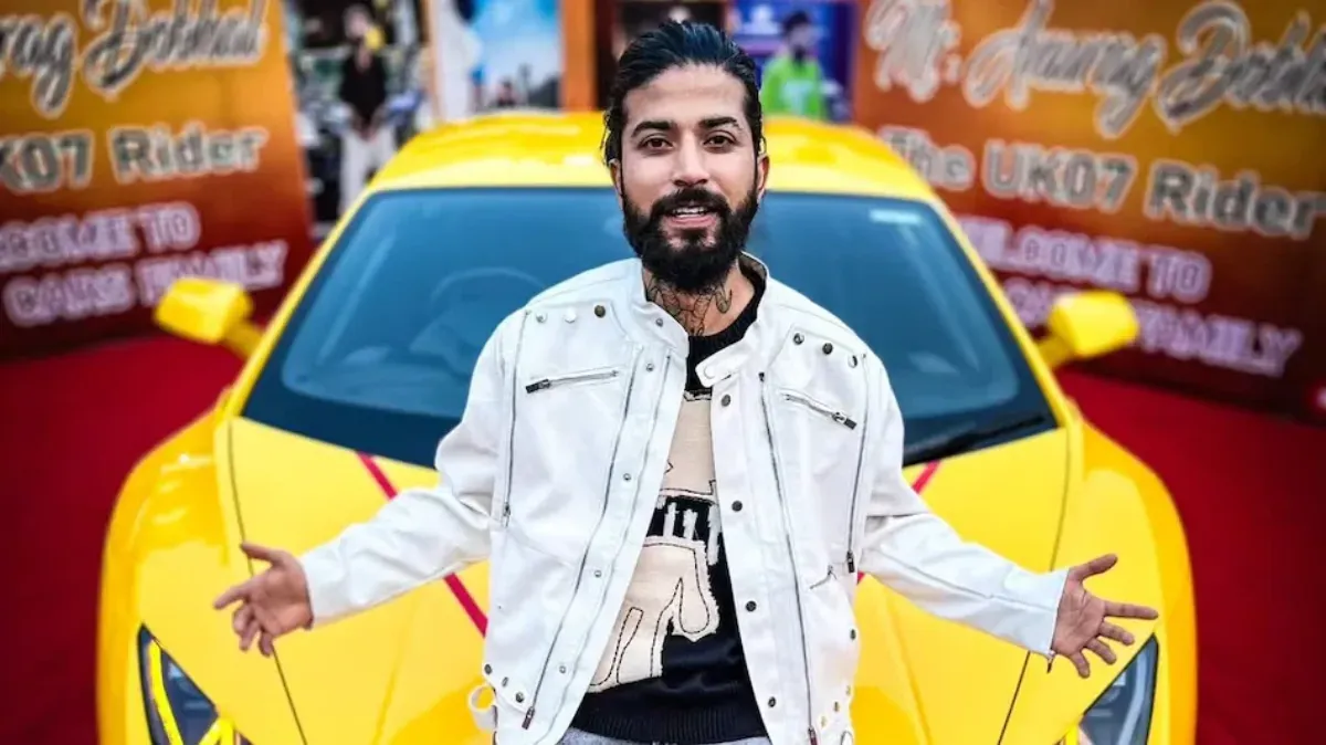 गाजियाबाद: इंस्टाग्राम लाइव के दौरान यूट्यूबर अनुराग डोभाल का भीषण एक्सीडेंट, एक्सप्रेसवे पर मची चीख-पुकार