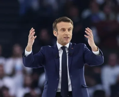 फ्रांस के राष्ट्रपति मैक्रों ने ईरान से की मिडिल ईस्ट देशों पर हमले रोकने की अपील