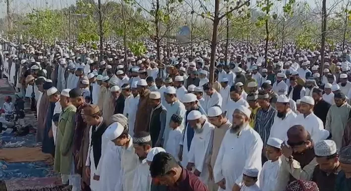 सहारनपुर: अंबाला रोड ईदगाह में उमड़ा अकीदतमंदों का सैलाब, लाखों ने एक साथ पढ़ी नमाज; सांसद इमरान मसूद भी रहे मौजूद