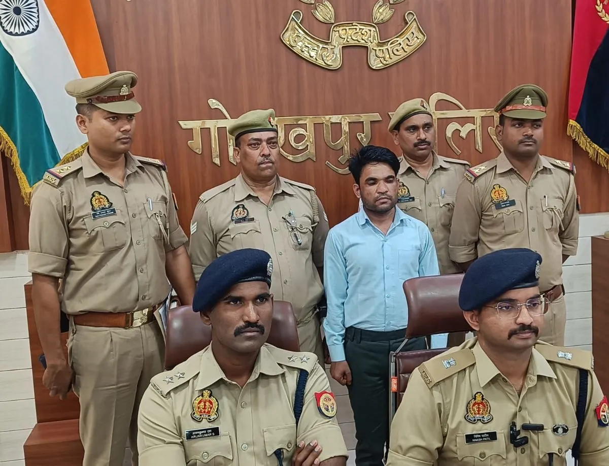 हाईस्कूल पास ठग बना 'मणिपुर कैडर का IAS': 25 शादियों का आरोप, सुहागरात के अगले ही दिन खुली पोल, गोरखपुर पुलिस ने जालौन से दबोचा