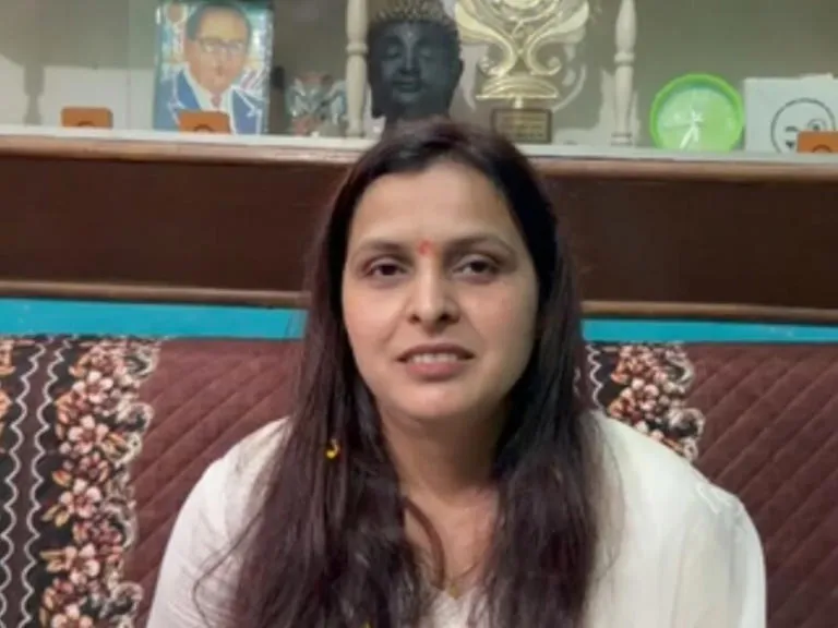 बुलंदशहर: शिखा गौतम का IAS बनने का दावा निकला महाझूठ, DM की जांच में खुली पोल