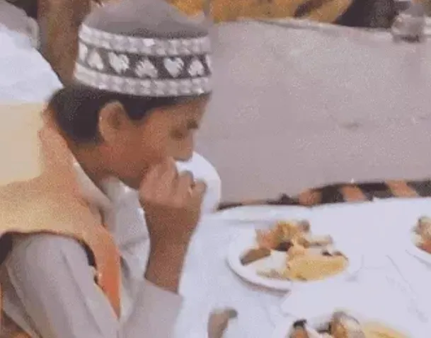 गंगा में नाव पर चिकन बिरयानी मामले में प्राथमिकी दर्ज, युवा मोर्चा ने की गिरफ्तारी की मांग