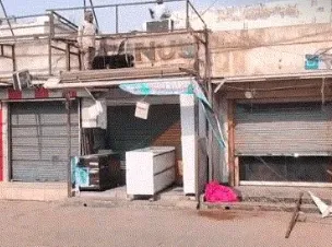 मेरठ में ध्वस्तीकरण से पहले मेरठ के सेंट्रल मार्केट के व्यापारियों को मिली बड़ी राहत, आवास विकास ने दिए नए नोटिस