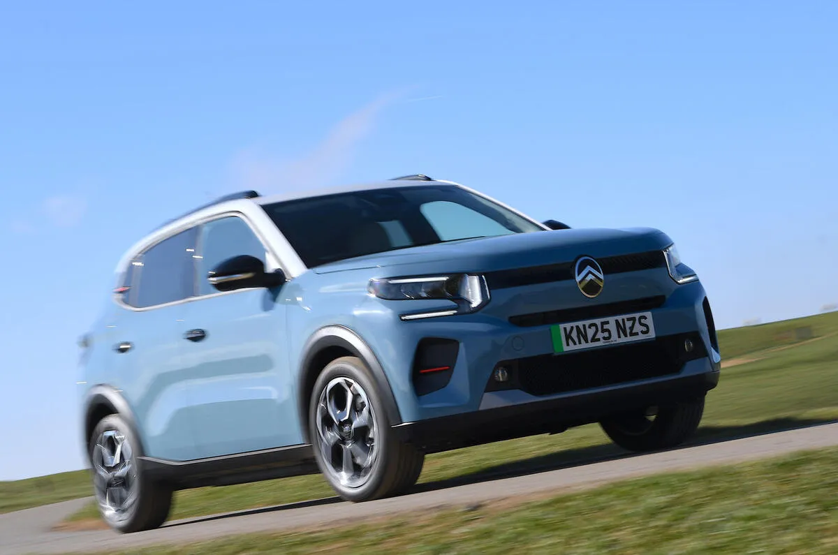 Citroen eC3 का सस्ता वेरिएंट फिर लॉन्च होने की तैयारी, 320KM रेंज और 10 लाख कीमत से मचाएगी धूम