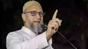 संभल में DSP के ‘ईरान चले जाओ’ बयान पर ओवैसी का पलटवार: यह मुल्क आपके बाप का नहीं