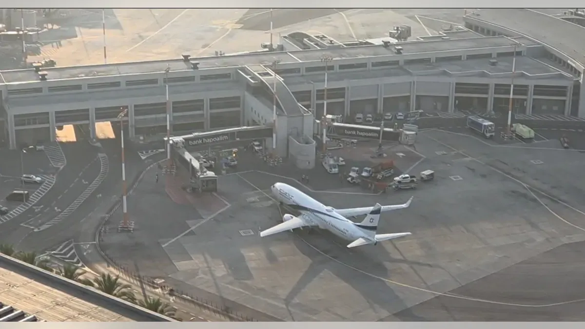 Israel-Iran-US War: दुबई में फंसे 100 से ज्यादा मध्य प्रदेश के लोग, इजराइल ईरान तनाव के बाद फ्लाइट्स रद्द, इंदौर भोपाल ग्वालियर के परिवार चिंतित