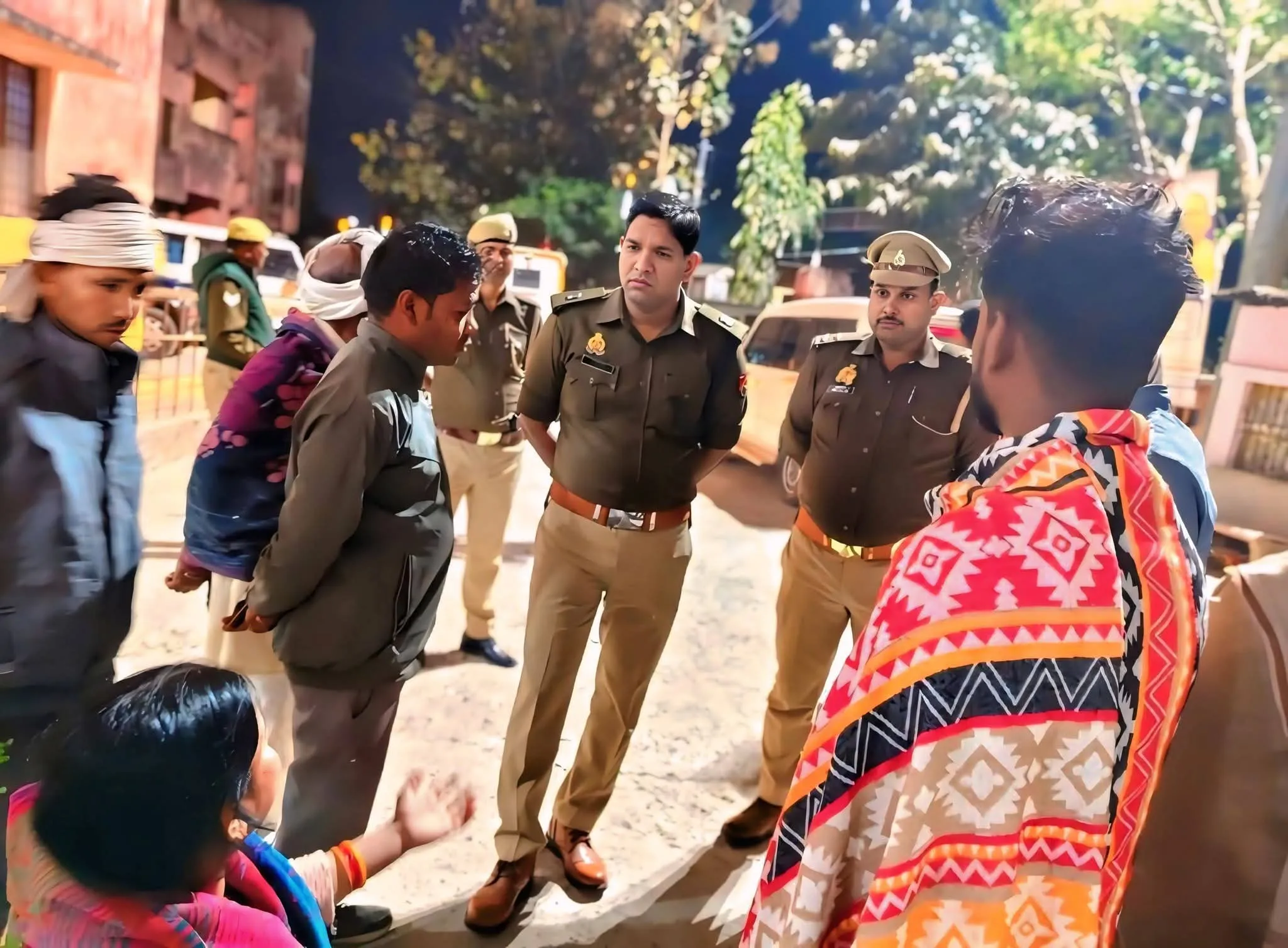 बस्ती : प्रेमी ने घर में घुसकर प्रेमिका की गोली मारकर हत्या कर दी,इलाके में दहशत