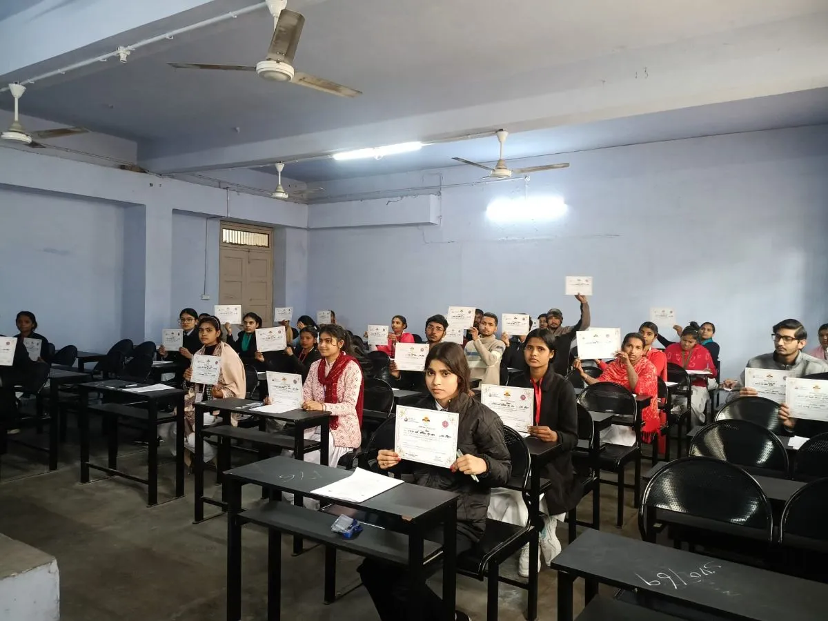 मुज़फ्फरनगर का गौरव: सनातन धर्म कॉलेज के 5 छात्र भारतीय ज्ञान प्रणाली परीक्षा के टॉप-30 में चयनित; राष्ट्रीय स्तर पर रचा इतिहास