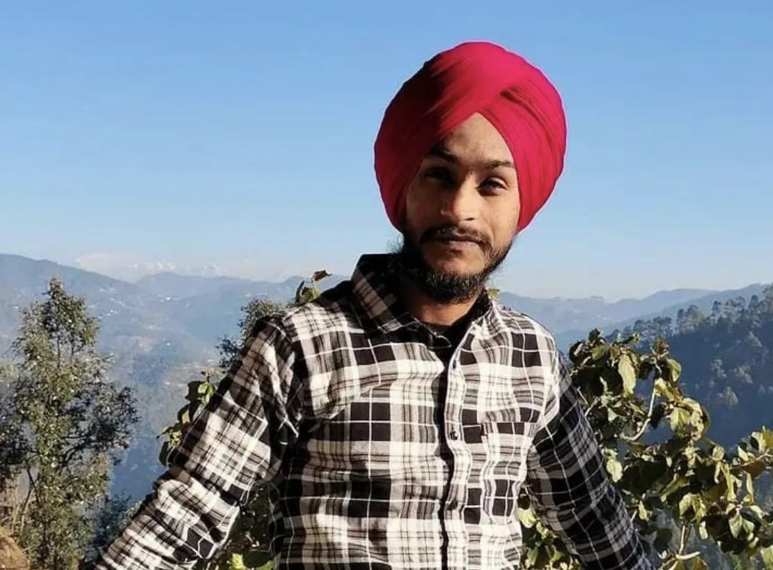 मुरादाबाद में बीच-बचाव करना पड़ा भारी: युवक पर चाकू से जानलेवा हमला, आरोपी फरार