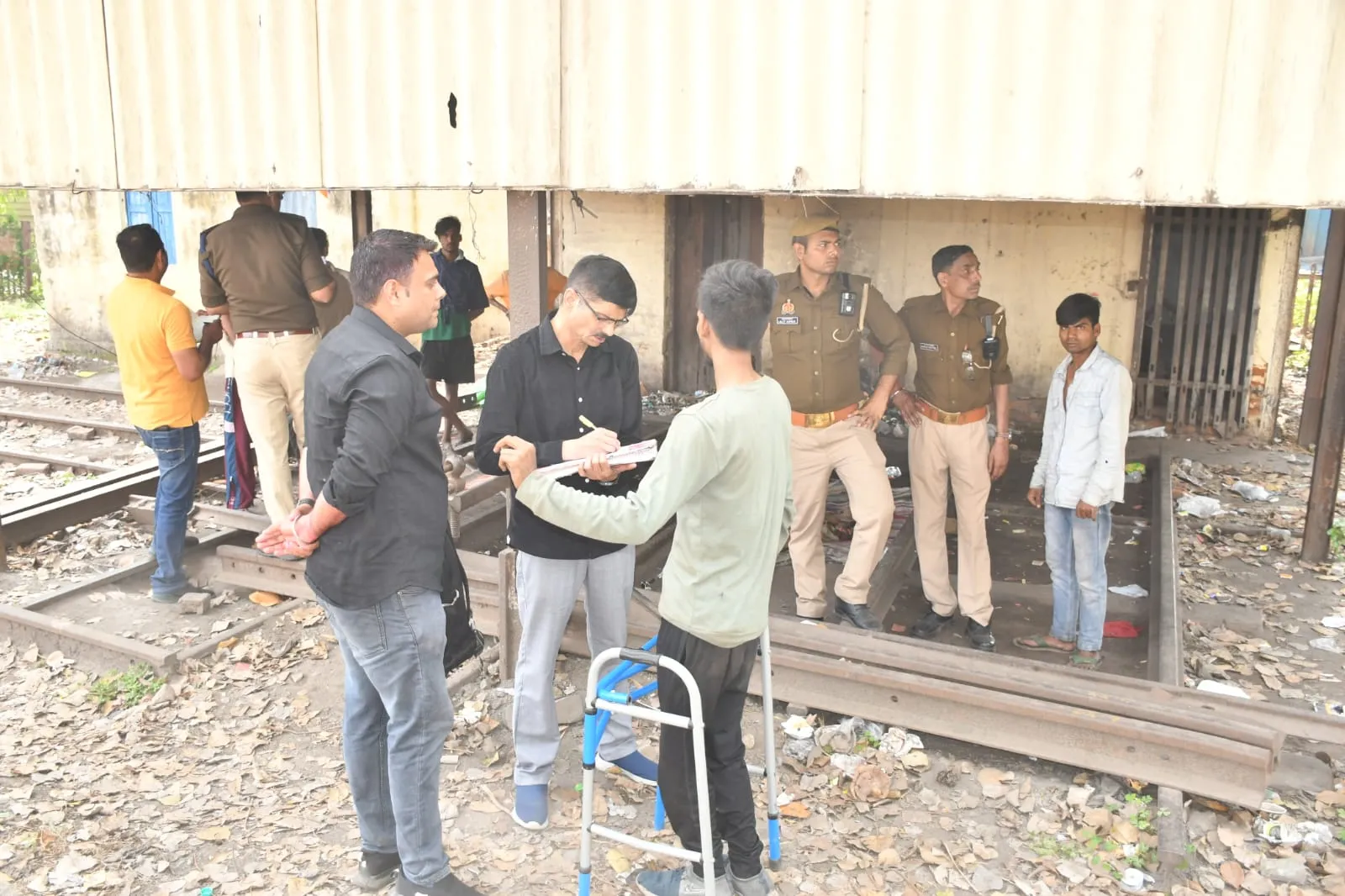 मुरादाबाद रेलवे स्टेशन के पास खंडहर में युवक का शव मिलने से सनसनी, हत्या की आशंका