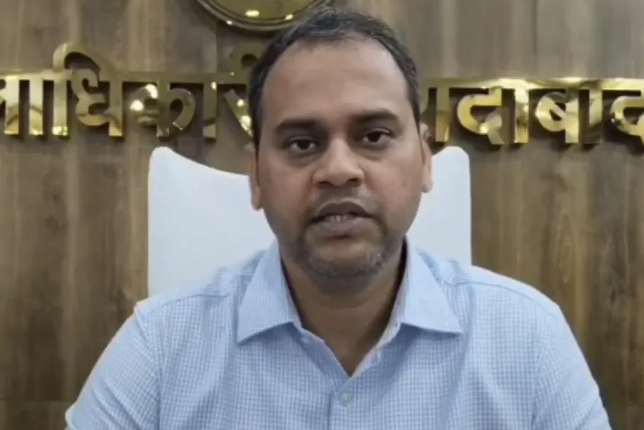 मुरादाबाद में गैस संकट की अफवाहों पर डीएम का बयान, बोले– सिलेंडरों की कोई कमी नहीं