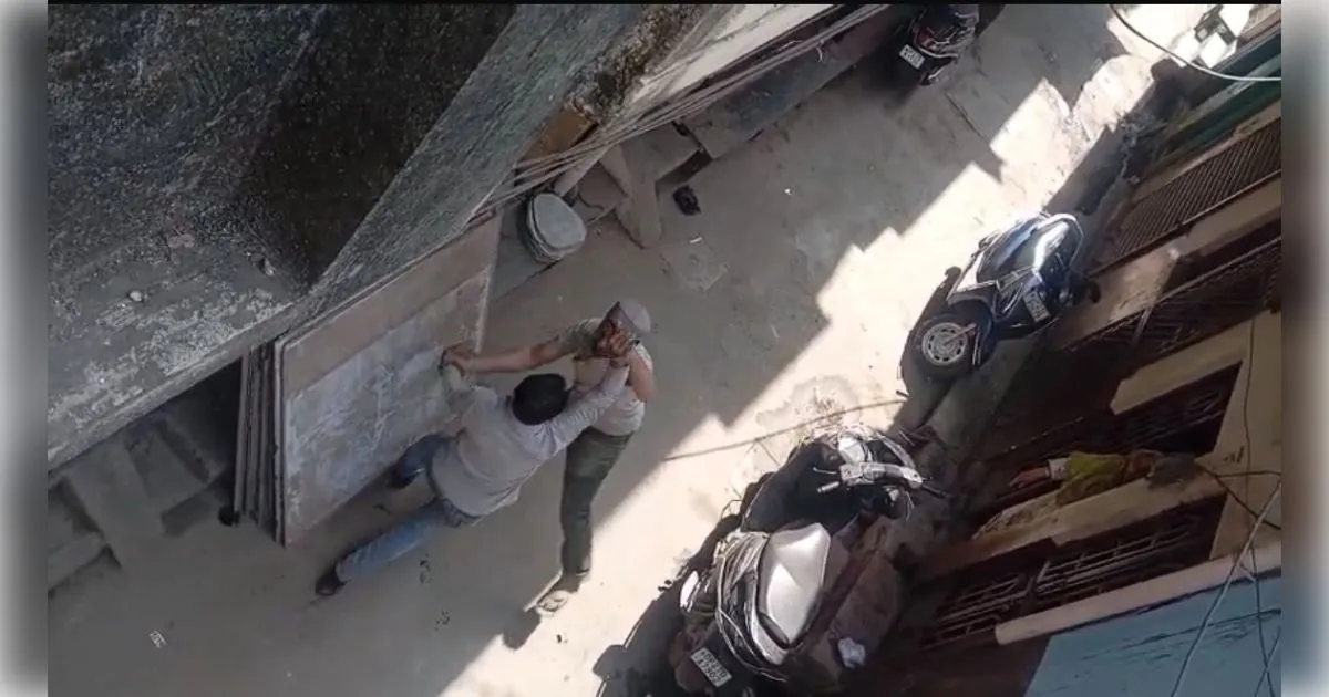 मुरादाबाद: मामूली विवाद ने लिया हिंसक रूप, मारपीट के बाद चाकू तानकर जान से मारने की धमकी