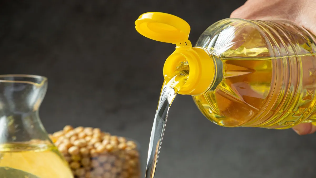 ईरान युद्ध का असर भारत पर खाद्य तेल महंगा होने के संकेत, सोयाबीन के दाम बढ़ सकते हैं किसानों की बढ़ सकती है कमाई