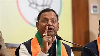 अखिलेश यादव  का 40 हजार का दांव, पंकज चौधरी का तंज: 