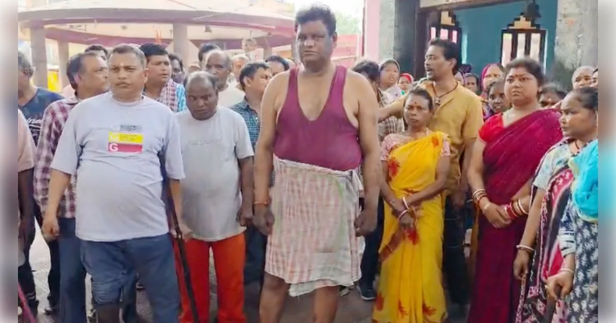 मुजफ्फरनगर में कुष्ठ आश्रम मंदिर के पुजारी पर जानलेवा हमला:मारपीट से मचा हड़कंप, लोगों का फूटा गुस्सा