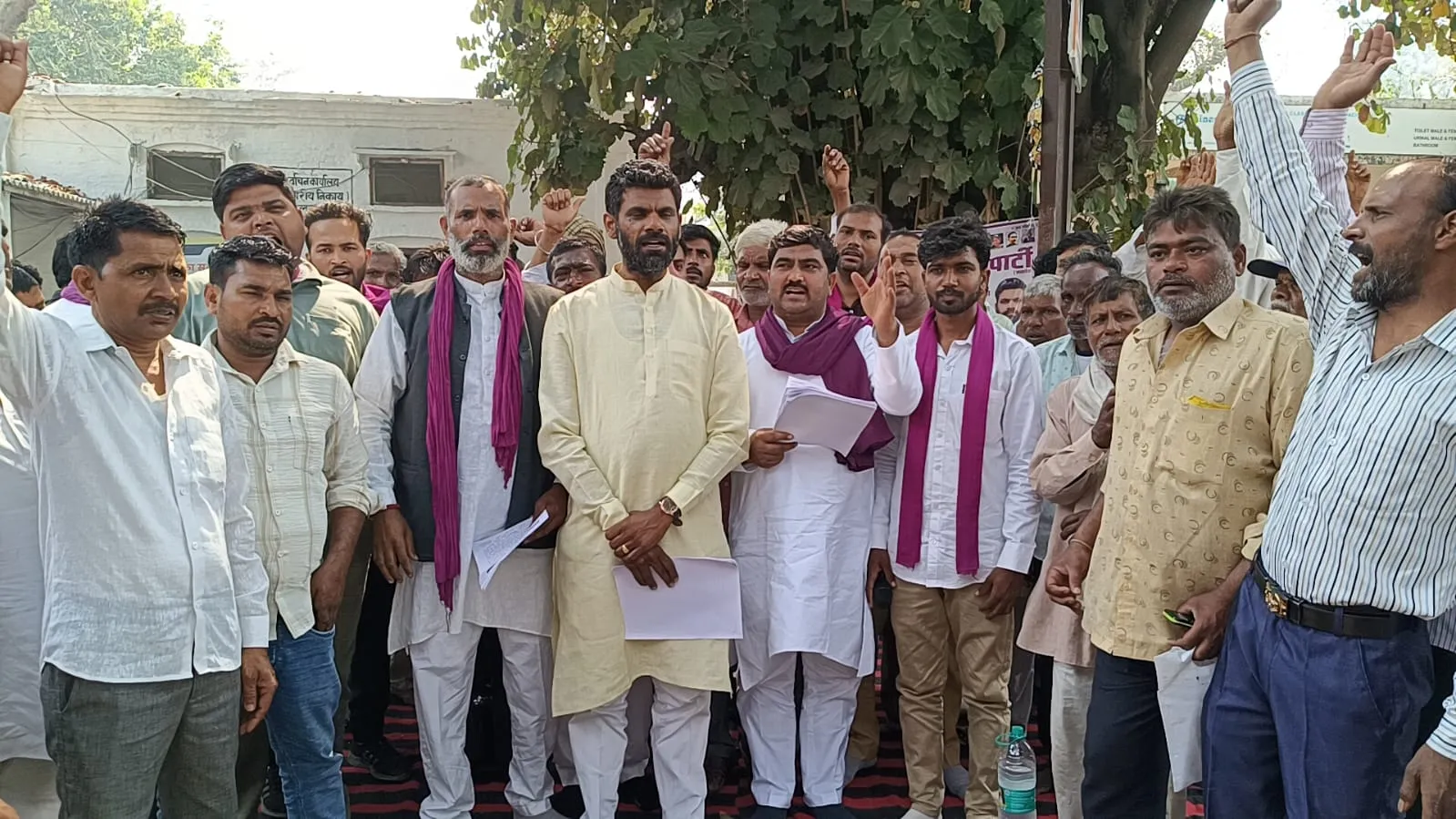 मुख्यमंत्री की टिप्पणी पर मुजफ्फरनगर में कश्यप समाज में रोष, माफी की मांग को लेकर कलेक्ट्रेट पर प्रदर्शन