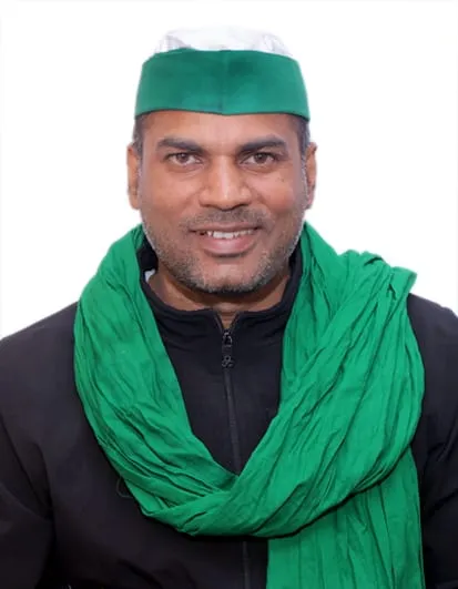 नोएडा के 81 गांवों में गगनचुंबी इमारतों की तैयारी, पहले किसानों की जमीन से हटे प्राधिकरण का नाम – परविन्दर सिंह यादव प्रदेश अध्यक्ष 