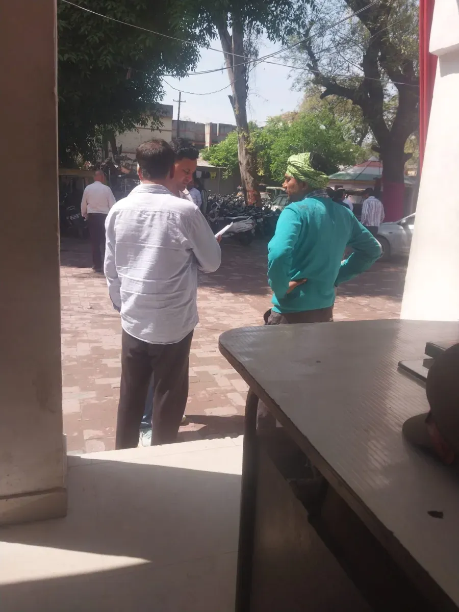 पुलिस मुठभेड़ में वांछित गो तस्कर गिरफ्तार, पैर में लगी गोली