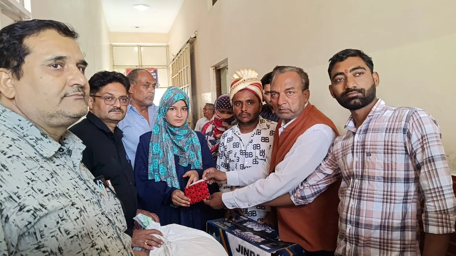 मुजफ्फरनगर: सांप्रदायिक सौहार्द की अनूठी मिसाल; मुख्यमंत्री सामूहिक विवाह योजना में बंधे 74 जोड़े