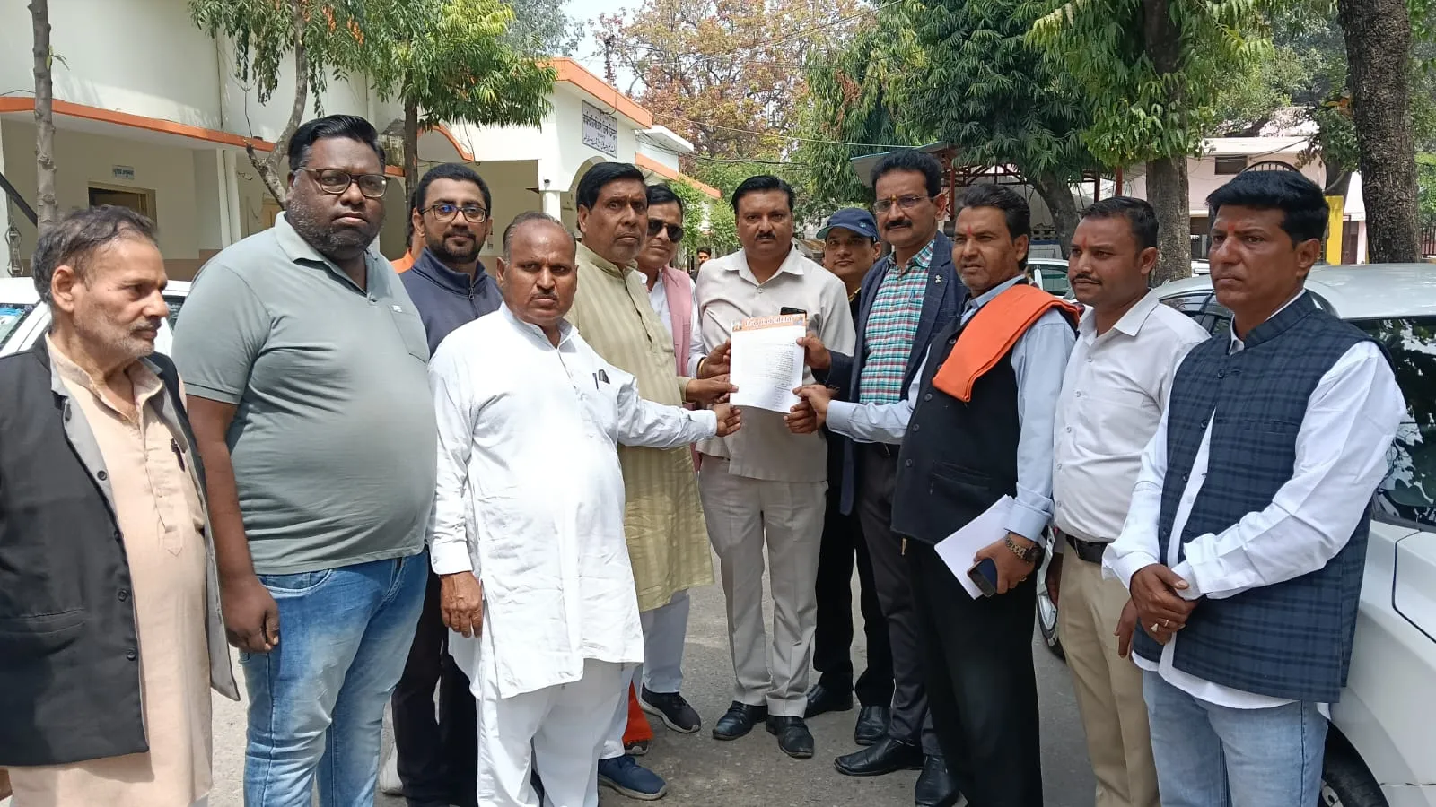 मुजफ्फरनगरः शत्रु संपत्ति पर अवैध कब्जे का मामला गरमाया, डीएम से भू-माफियाओं पर कार्रवाई की मांग