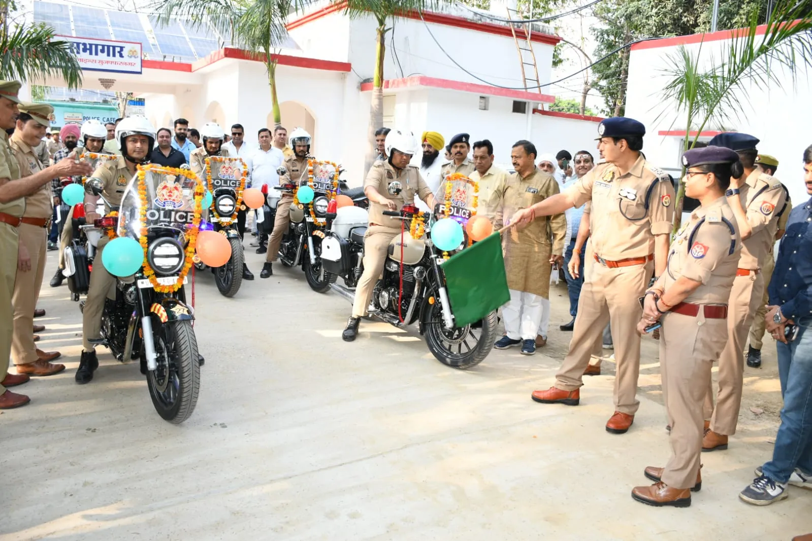 मुजफ्फरनगर में महिला सुरक्षा को नई ताकत: मिशन शक्ति के तहत आधुनिक बाइकें हुई रवाना