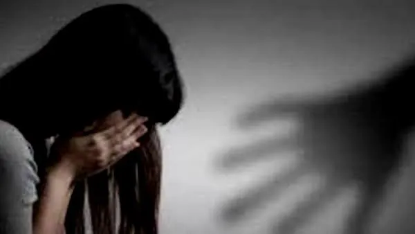 भोपाल में नर्सिंग छात्रा को शादी का झांसा, 4 साल तक शोषण का आरोप; कॉलेज लाइब्रेरियन पर FIR, आरोपी फरार