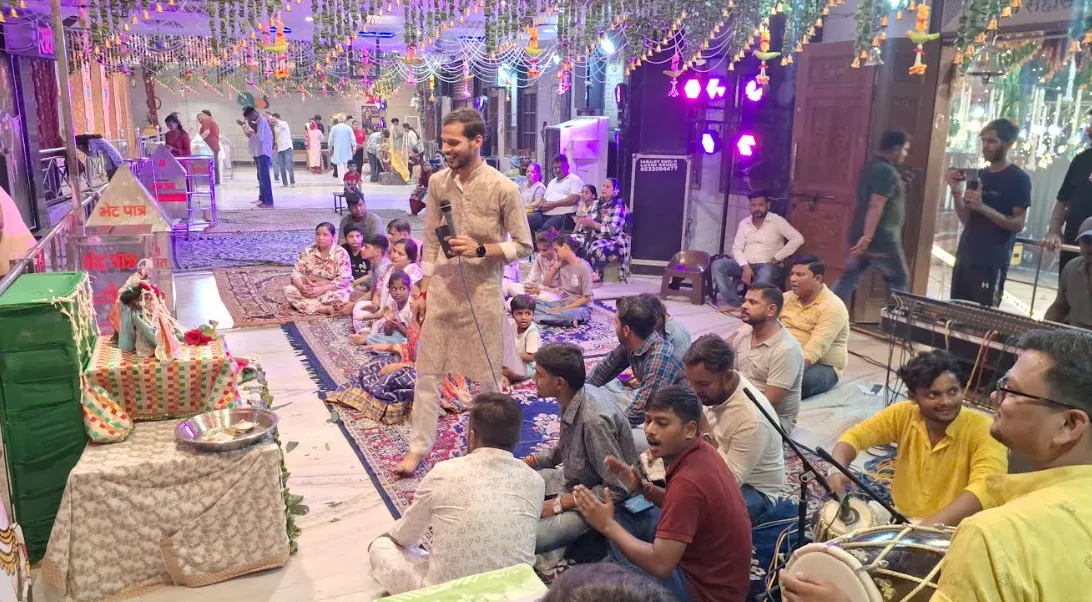 मुजफ्फरनगरः ‘नन्द के आनंद भयो, जय कन्हैया लाल की’ से गूंजा मुजफ्फरनगर, आस्था के रंग में डूबा शहर