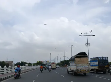 लखनऊ में सुबह से छाए बादल, दिन में बारिश के आसार, छह सितंबर से फिर तेज होगा दौर