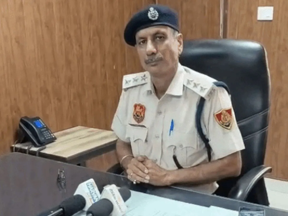 सिरसा में ब्लैकमेलिंग का गोरखधंधा: 2 यूट्यूबर, इंफ्लूएंसर युवती और पत्रकार पर एफआईआर दर्ज, 1.5 लाख की रंगदारी का आरोप