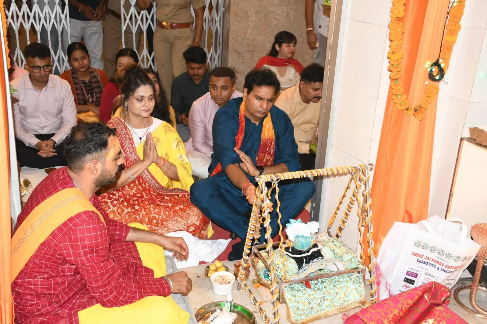 मुजफ्फरनगर पुलिस लाइन में धूमधाम से मनाया गया श्रीकृष्ण जन्मोत्सव, डीएम और एसएसपी रहे मौजूद