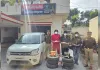 नोएडा पुलिस का बड़ा एक्शन, लग्जरी कारों से टायर-बैट्री चुराने वाला गिरोह दबोचा, हिस्ट्रीशीटर समेत 3 गिरफ्तार
