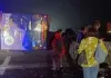 फिरोजाबाद: आगरा-लखनऊ एक्सप्रेसवे पर डबल डेकर बस पलटी, 12 यात्री घायल