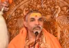 काशी से शंकराचार्य का बड़ा बयान: “योगी खलीफा जैसे हैं, CM या महंत—एक पद छोड़ें”