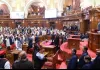 उप्र विधानसभा में राज्यपाल के अभिभाषण के दौरान सपा के सदस्यों ने लगाए 'गो बैक ' के नारे
