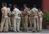 हिमाचल पुलिस ने दिल्ली पुलिस के 20 जवानों को हिरासत में लिया, एआई समिट में शामिल 3 प्रदर्शनकारियों को लेकर जा रहे थे